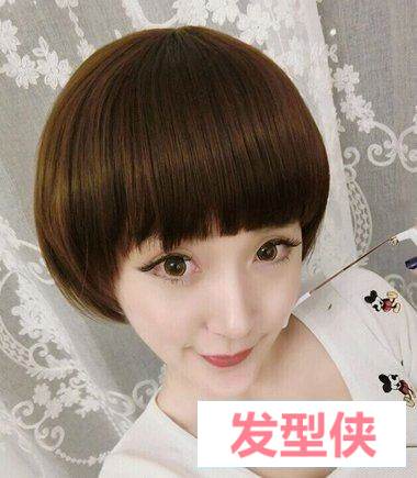 女生短头发长直发蘑菇头发型女生蘑菇头发型全是如何制作的呢?