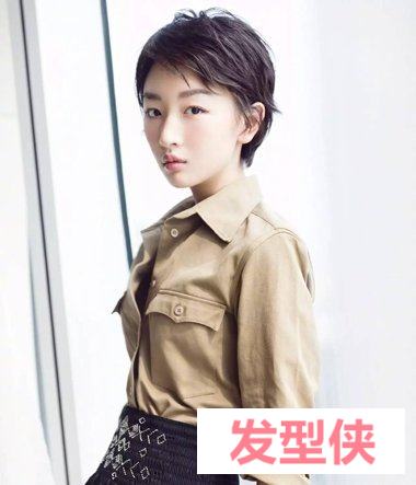 鹅蛋脸女生短发 小眼睛适合的发型 -图3